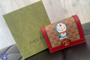 グッチ　ドラエモン財布　gucci