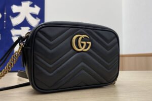 グッチ チェーンショルダーバッグ