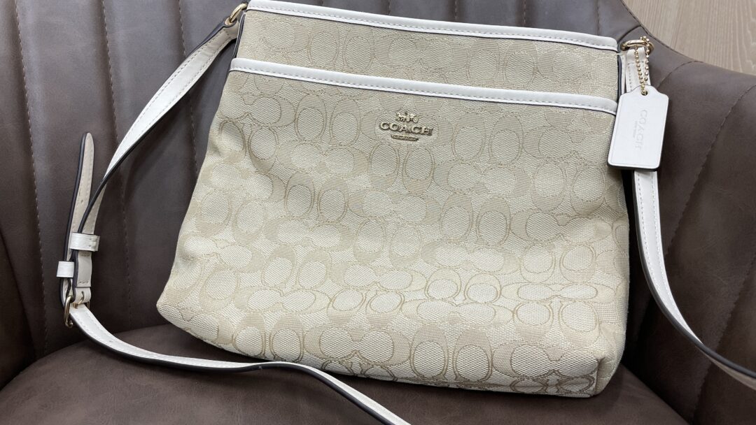 COACH コーチ シグネチャー ショルダーバッグ