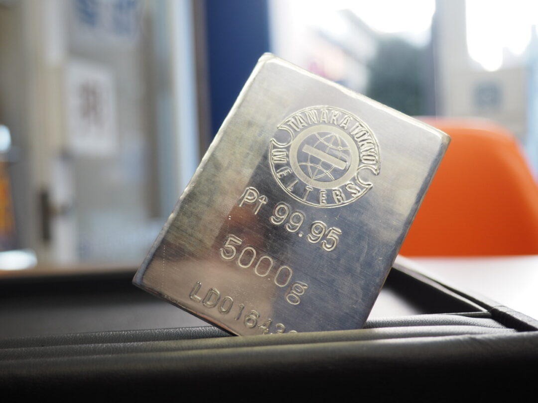 プラチナ ゴールド 金 価格 貴金属 アクセサリー 買取